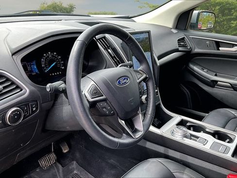 Certified 2024 Ford Edge SEL w/ Convenience Package AWD/4WD image 13