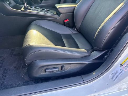 Used 2024 Honda Civic Touring image 19