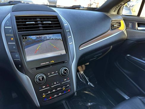 Used 2018 Lincoln MKC Reserve image 27