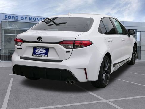 Used 2024 Toyota Corolla SE FWD image 4