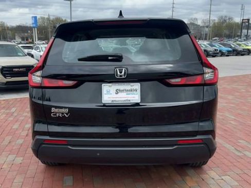 Certified 2023 Honda CR-V LX image 2