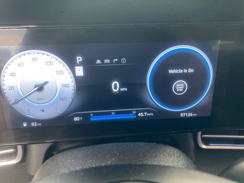 Used 2024 Hyundai Elantra SEL FWD image 5