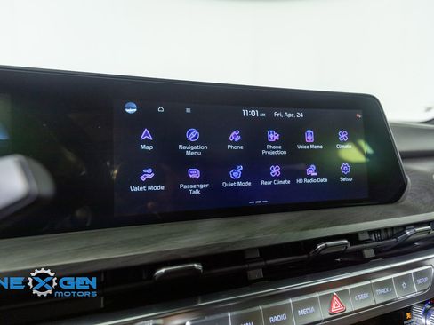 Used 2025 Kia Telluride SX X-Line AWD/4WD image 18