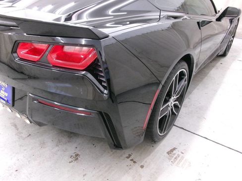 Used 2016 Chevrolet Corvette Stingray Coupe w/ 3LT Preferred Equipment Group RWD image 10