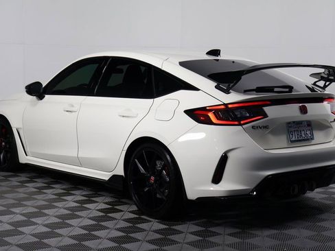 Used 2025 Honda Civic Type R image 6