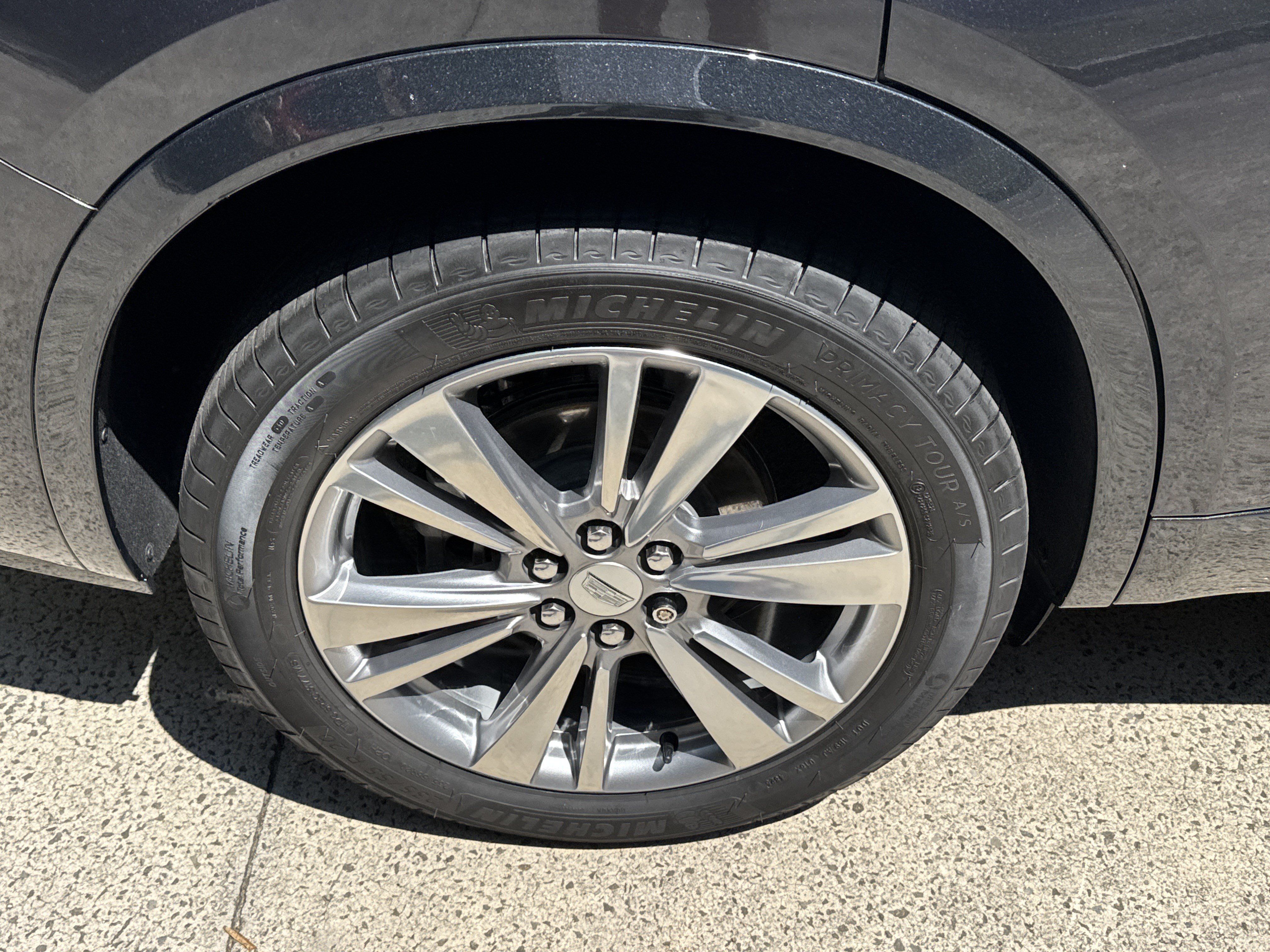 Used 2023 Cadillac XT6 Premium Luxury FWD image 14