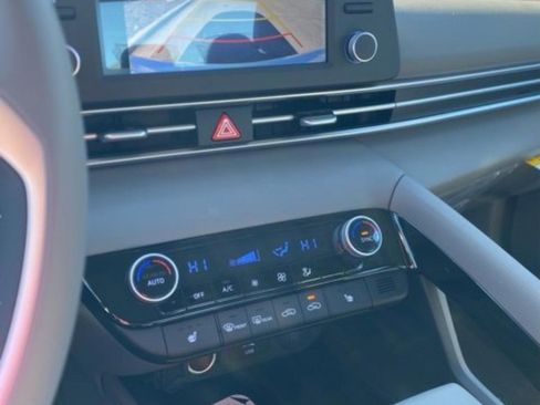 New 2026 Hyundai Elantra SEL Sport FWD image 22