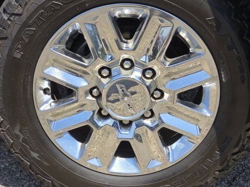 Used 2024 Chevrolet Silverado 3500 High Country w/ High Country Premium Package AWD/4WD image 15