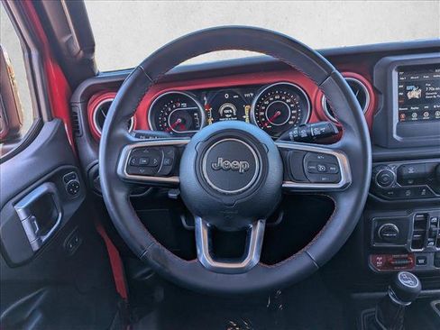 Used 2018 Jeep Wrangler Unlimited Rubicon w/ Safety Group AWD/4WD image 13