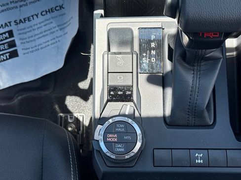 Certified 2026 Toyota Tacoma TRD Off-Road AWD/4WD image 24