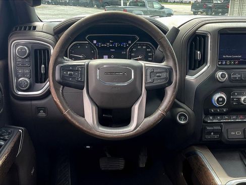 Used 2023 GMC Sierra 2500 Denali AWD/4WD image 5