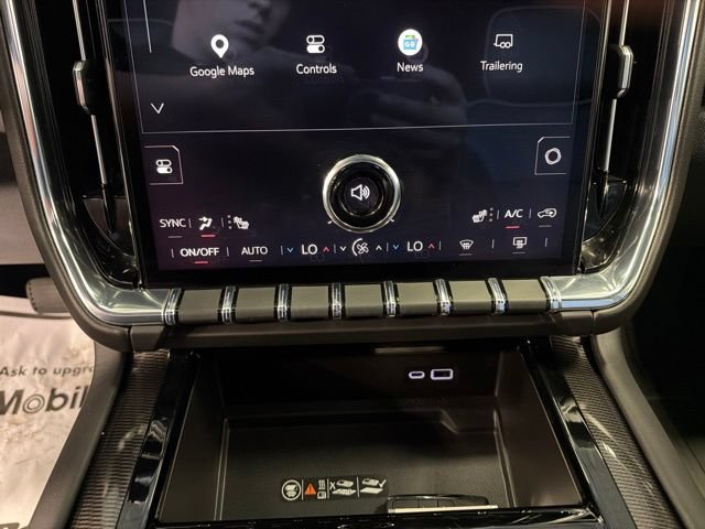Used 2025 GMC Yukon Elevation AWD/4WD image 25
