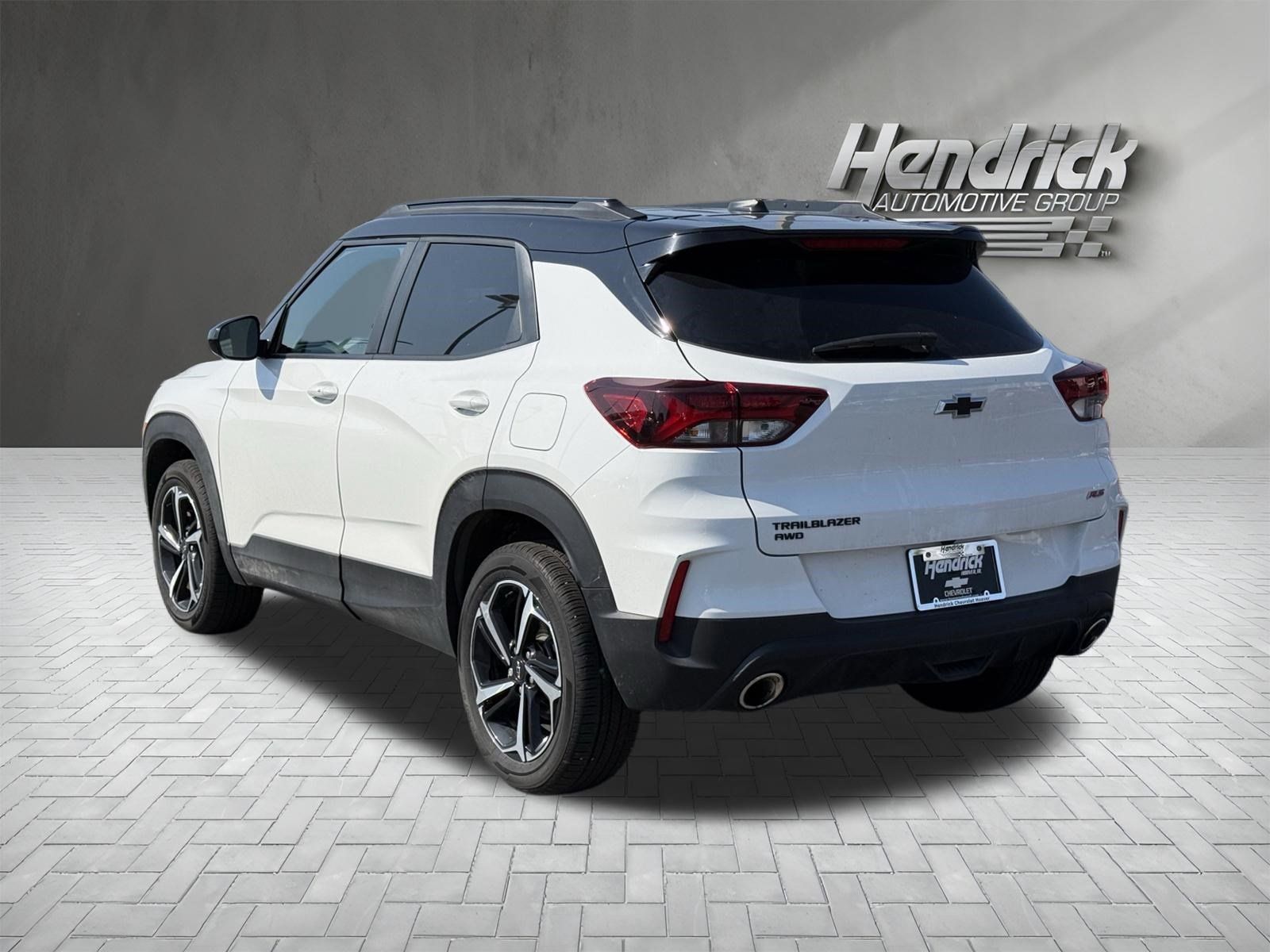 Used 2023 Chevrolet TrailBlazer RS w/ Sun and Liftgate Package AWD/4WD image 9