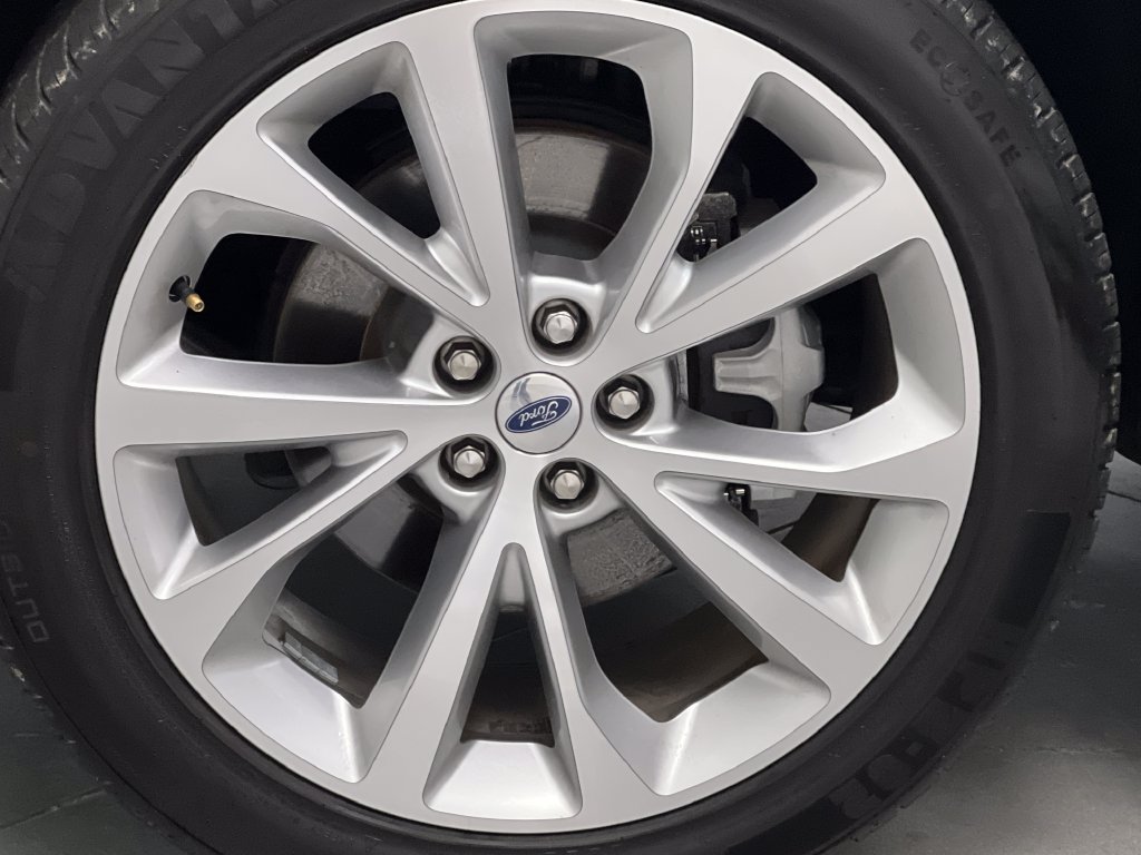 Used 2023 Ford Explorer Platinum w/ Technology Package AWD/4WD image 79