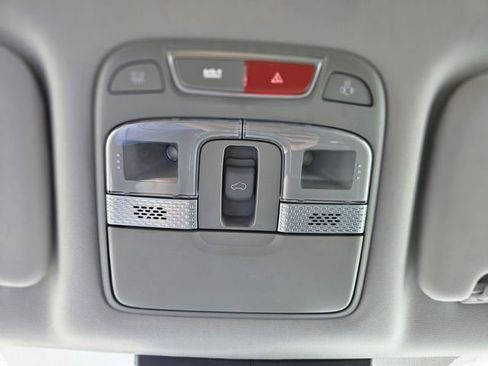 Used 2025 Kia Telluride S FWD image 27
