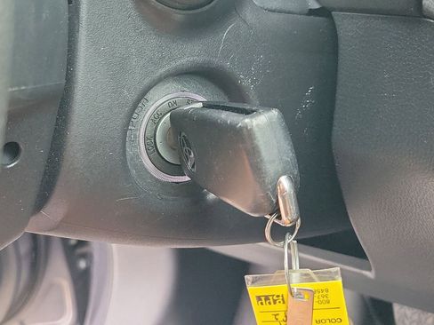 Used 2024 Toyota RAV4 LE AWD/4WD image 29