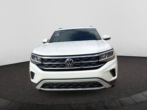 Used 2021 Volkswagen Atlas Cross Sport SE FWD image 2