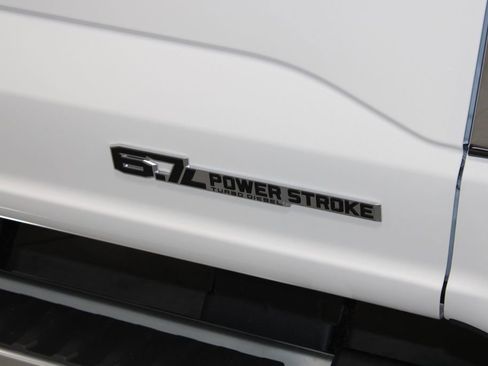 New 2026 Ford F250 Lariat w/ Chrome Package image 12