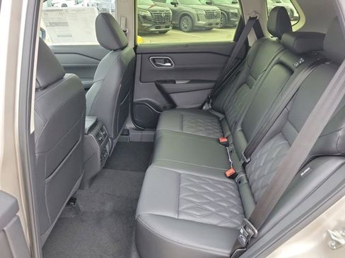 New 2026 Nissan Rogue Platinum AWD/4WD image 11