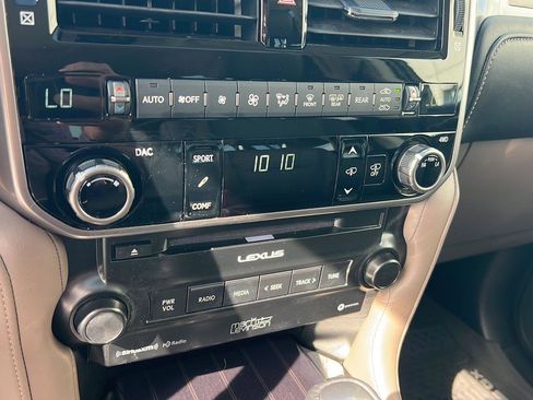 Certified 2023 Lexus GX 460 Luxury w/ Sport Design Package AWD/4WD image 28