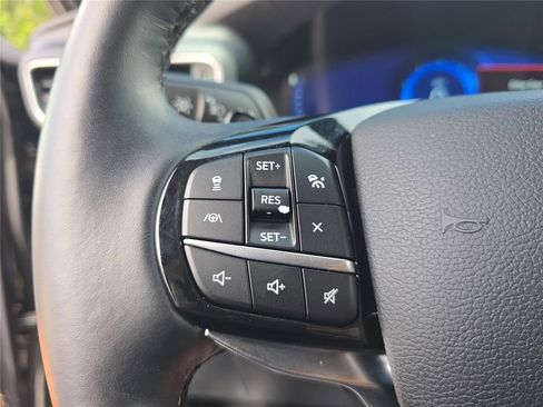 Used 2021 Ford Explorer Platinum w/ Equipment Group 601A AWD/4WD image 27