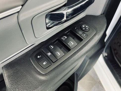 Used 2023 RAM 1500 Classic SLT w/ Electronics Group image 18