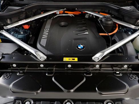 New 2026 BMW X5 xDrive50e w/ Executive Package AWD/4WD image 25