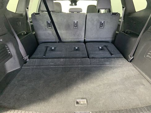 Used 2025 GMC Acadia Elevation image 19