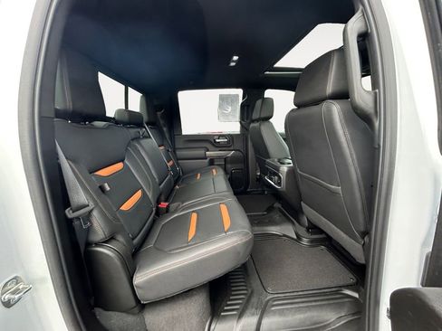 Used 2022 GMC Sierra 2500 AT4 w/ AT4 Premium Plus Package AWD/4WD image 24