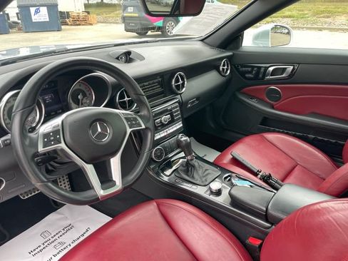 Used 2014 Mercedes-Benz SLK 350 image 36