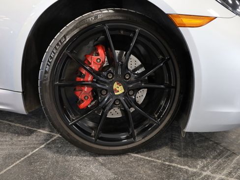 Used 2018 Porsche 718 Cayman S image 10