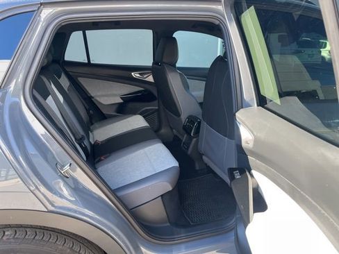 Certified 2025 Volkswagen ID.4 Pro image 32