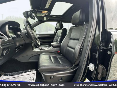 Used 2018 Jeep Grand Cherokee Limited AWD/4WD image 16