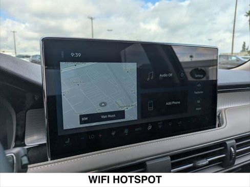 New 2025 Lincoln Corsair FWD w/ Equipment Group 101A image 8