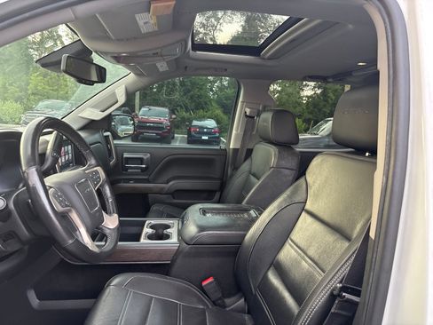 Used 2017 GMC Sierra 1500 Denali w/ Denali Ultimate Package AWD/4WD image 9