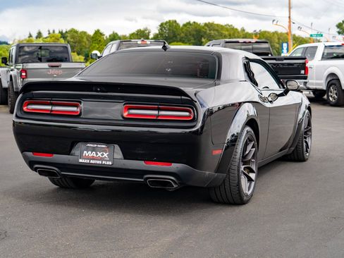 Used 2019 Dodge Challenger R/T Scat Pack w/ Widebody Package RWD image 10