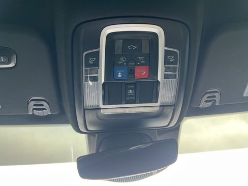 Used 2024 RAM 1500 Laramie image 26