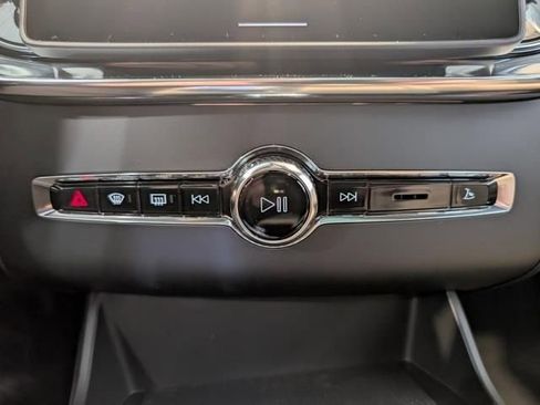 New 2026 Volvo XC90 B6 Core w/ Protection Package AWD/4WD image 21