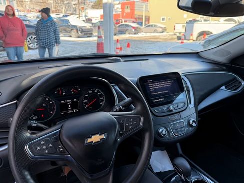 Used 2023 Chevrolet Malibu LT image 22