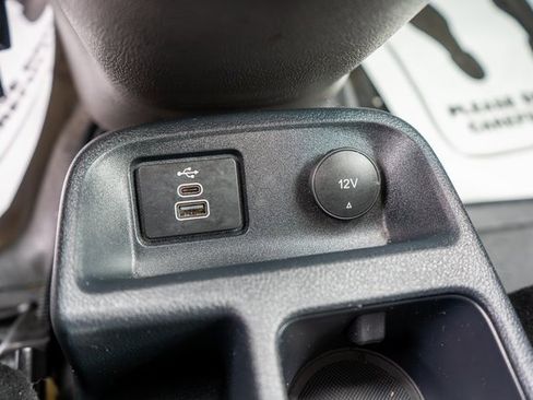 Used 2022 Ford Transit Connect XL image 34