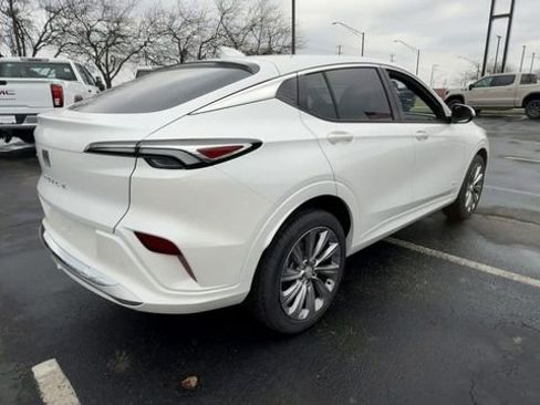 New 2026 Buick Envista Avenir image 8