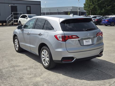 Used 2018 Acura RDX AWD w/ Technology Package image 3