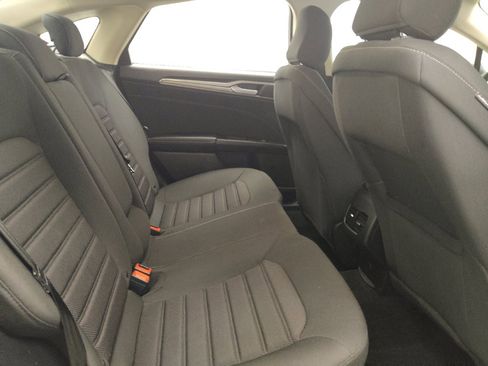 Used 2020 Ford Fusion SE AWD/4WD image 19