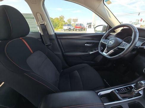 Used 2023 Nissan Sentra SR w/ Midnight Edition Package image 10