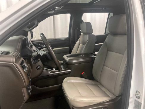 Used 2021 Chevrolet Tahoe LT w/ LT Signature Package image 10