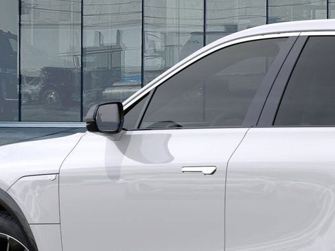 Used 2025 Cadillac Lyriq Luxury AWD/4WD image 43