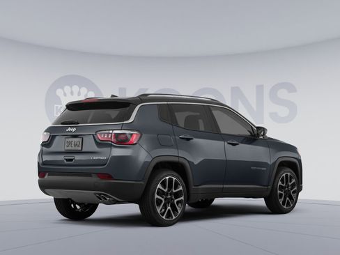 Used 2018 Jeep Compass Limited w/ Navigation Group AWD/4WD image 4