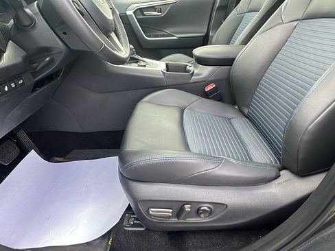 Used 2024 Toyota RAV4 XSE w/ Advanced Technology Package AWD/4WD image 23