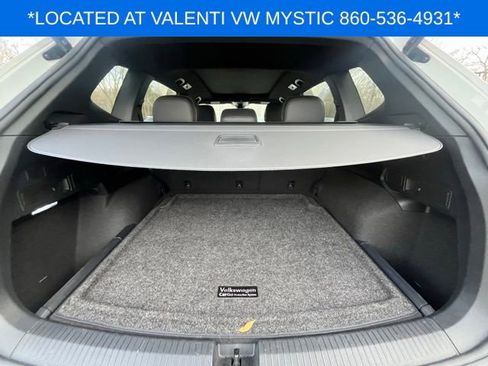 Certified 2023 Volkswagen Tiguan SEL R-Line image 18