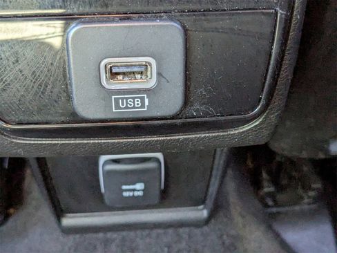 Used 2024 Jeep Compass Trailhawk image 15